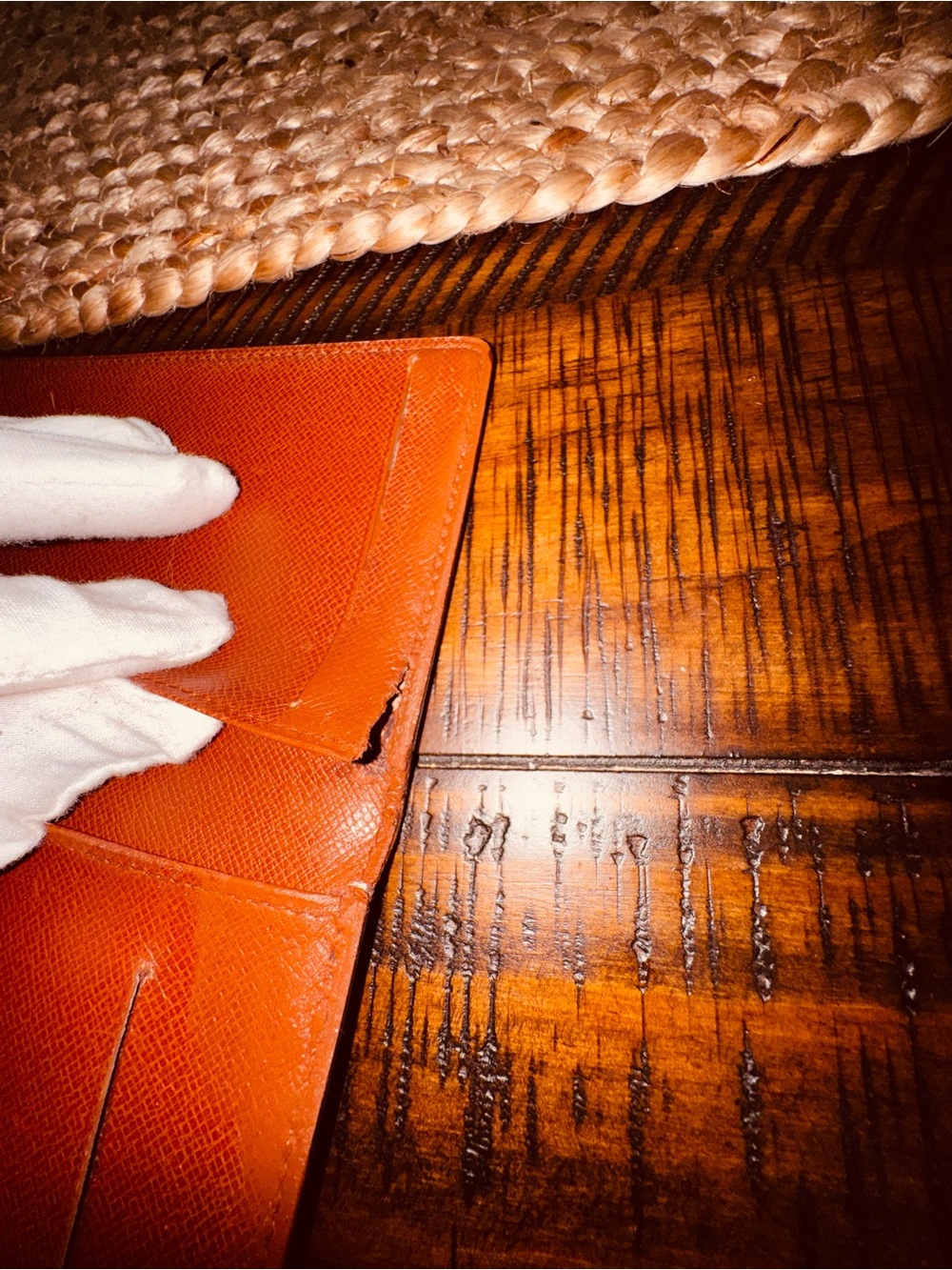 LOUIS VUITTON
Monogram Porte Valeurs
Checkbook Wallet 2012 - Picture 13 of 13